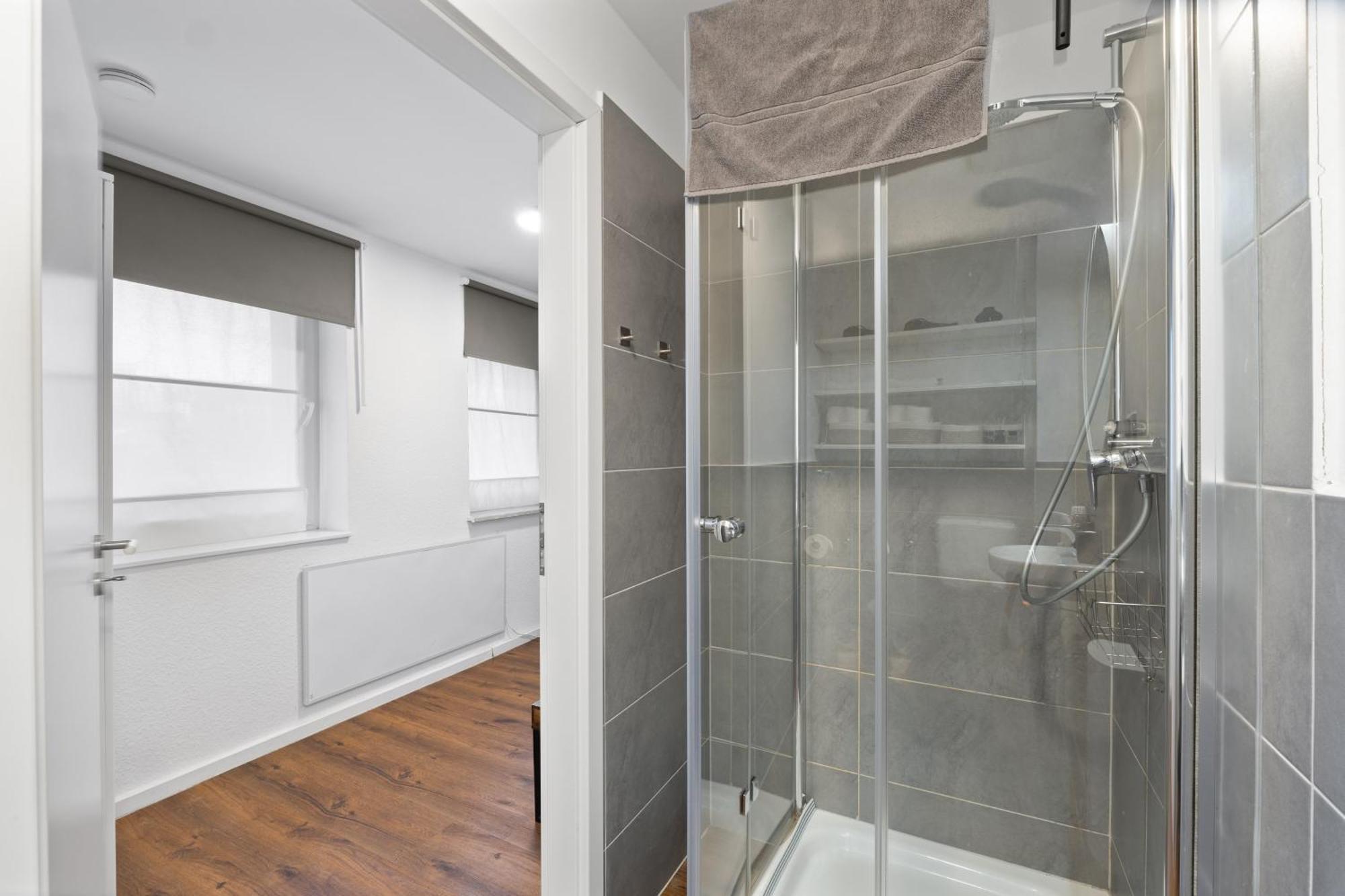 Modernes Apartement Am Rhein In Ruhiger Lage كولونيا المظهر الخارجي الصورة